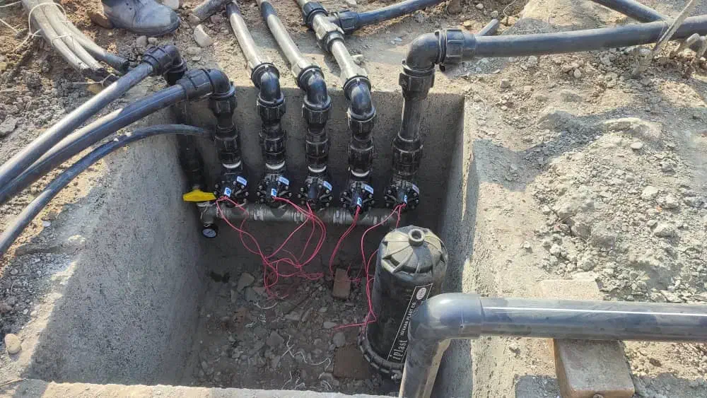 آبیاری قطره و بارانی باغ . فضای سبز . چمن|خدمات باغبانی و درختکاری|مشکیندشت, |دیوار