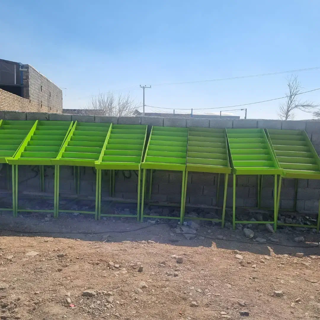 میز های ممبری و لبه دار 8 عدد و ترازو محک|فروشگاه و مغازه|برخوار, |دیوار