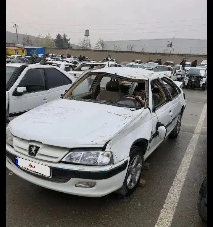 معاوضه. خودروی تصادفی و .چپی شما با پول نقد ما|خودرو سواری و وانت|صدرا-فارس, فاز ۱|دیوار