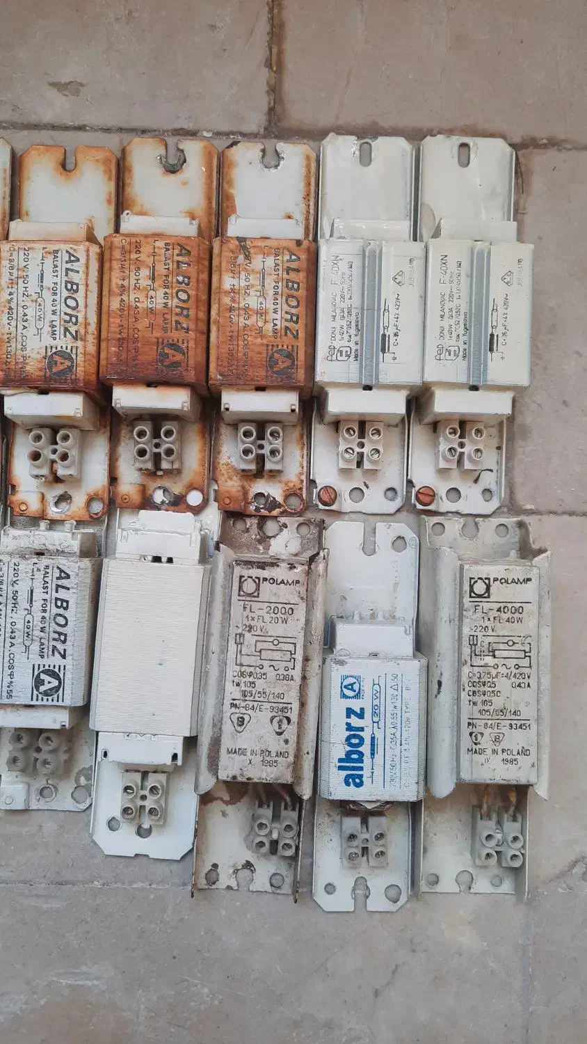 ترانس مهتابی|لامپ و چراغ|قم, پردیسان|دیوار