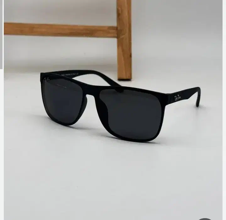 عینک|زیورآلات و اکسسوری|گلپایگان, |دیوار