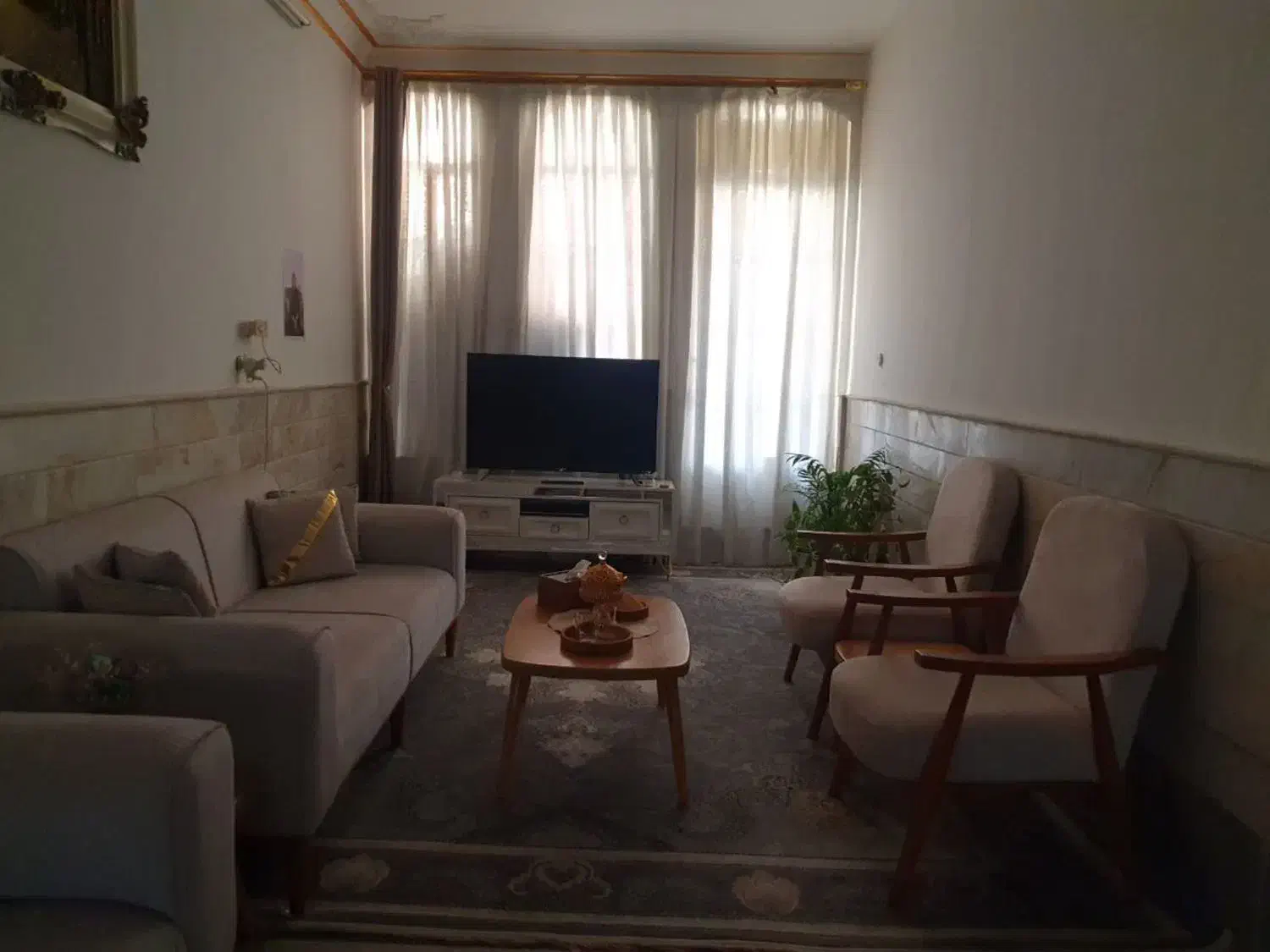 زیرزمین گلخونه ای 100 متری بر خیابون نوبهار|اجارهٔ خانه و ویلا|قم, نوبهار|دیوار