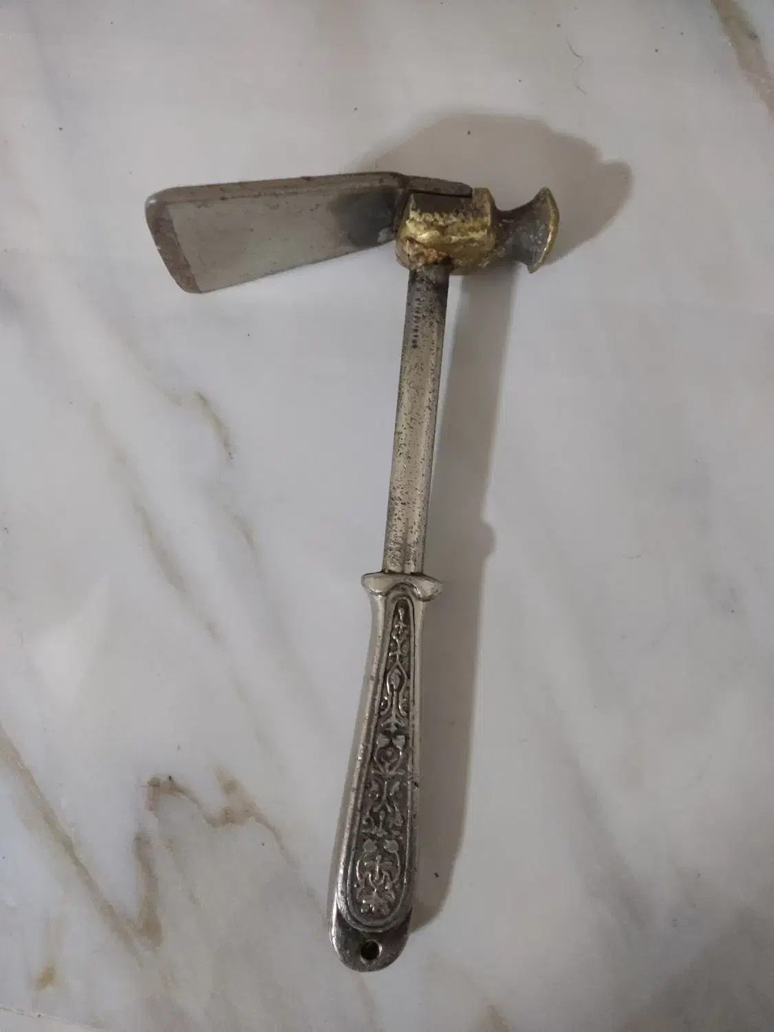 قندشکن برنجی قدیمی|کلکسیون اشیاء عتیقه|مهاباد (آذربایجان غربی), |دیوار