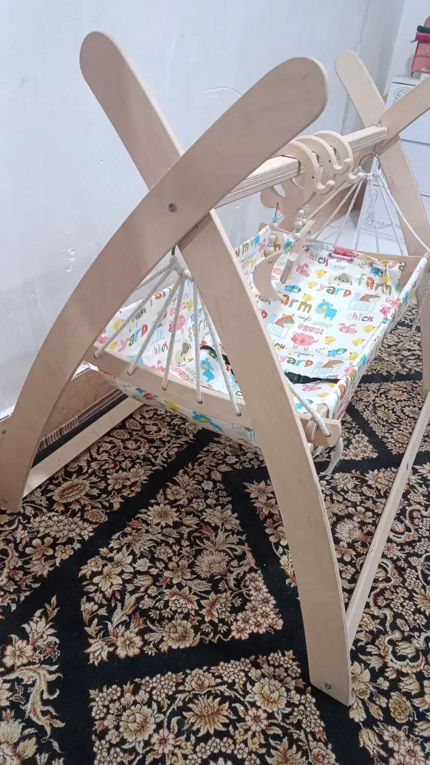 ننو چوبی|اسباب و اثاث بچه|دزفول, |دیوار