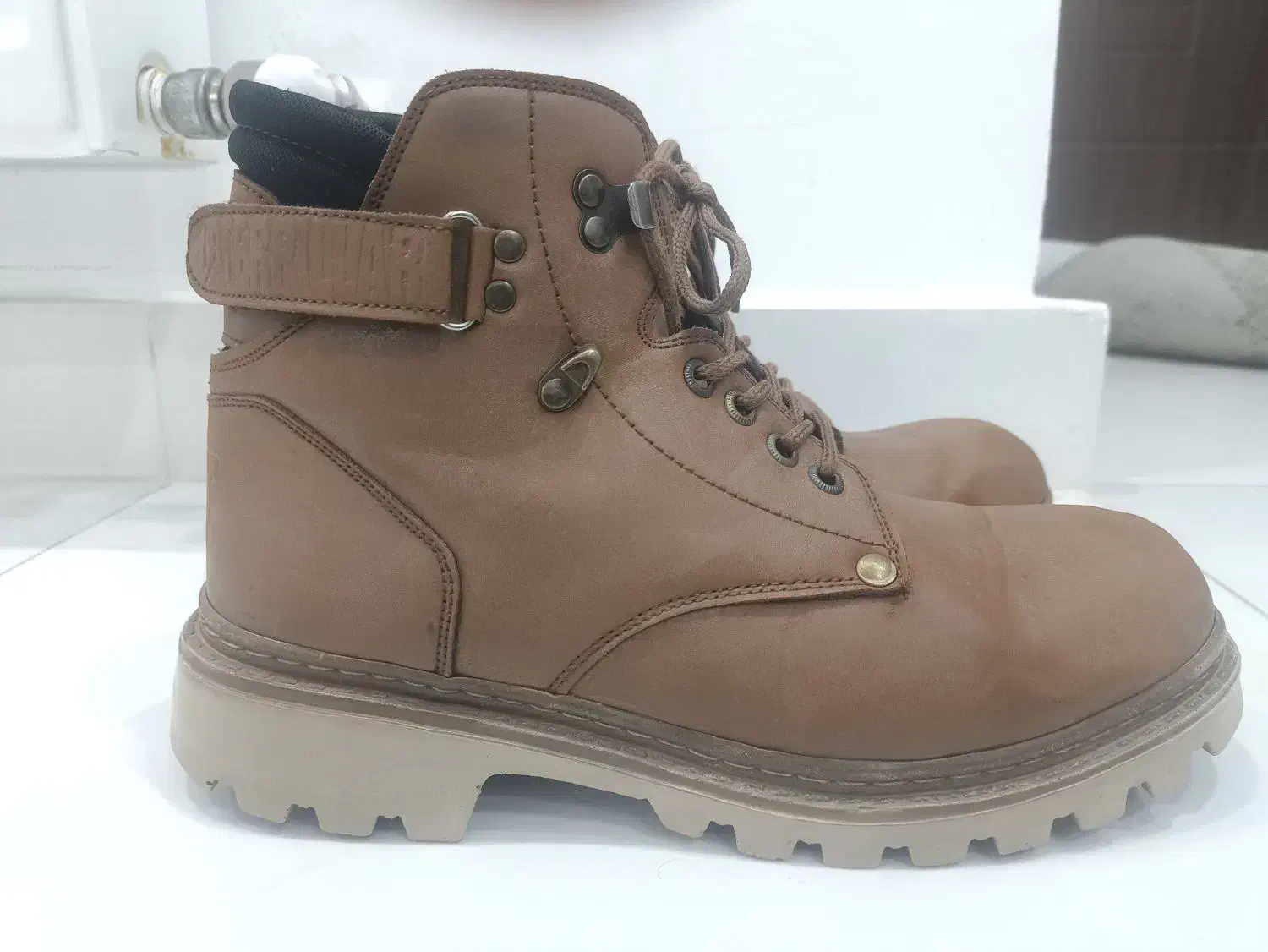 پوتین|کیف، کفش، کمربند|سنندج, |دیوار