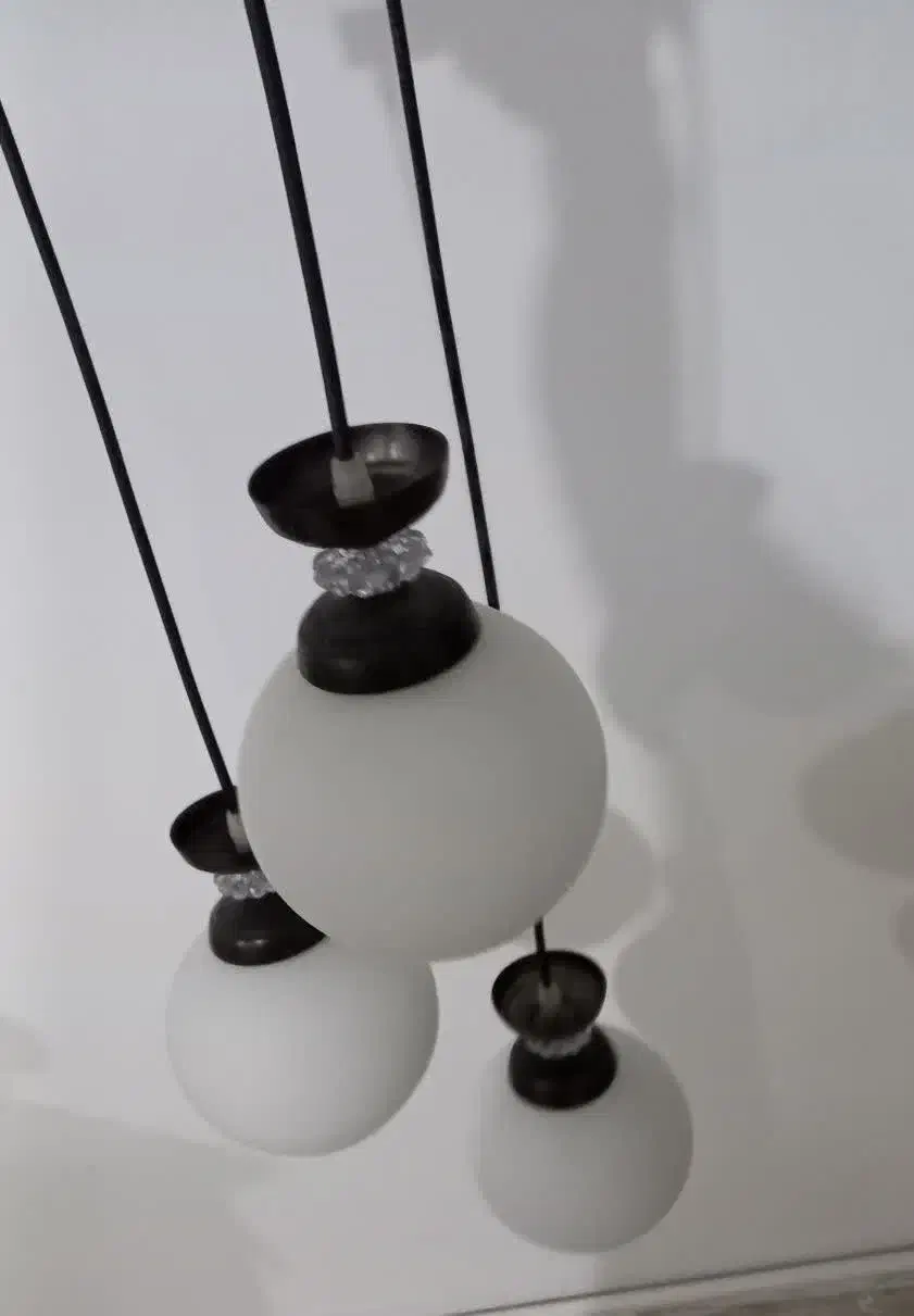 لوستر|لوستر و چراغ آویز|شاهین‌شهر, عطار|دیوار