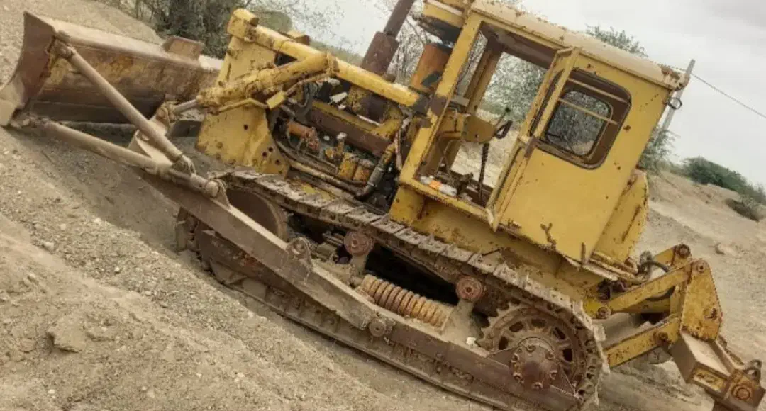 بلدوزر|ماشین‌آلات صنعتی|تخت, |دیوار