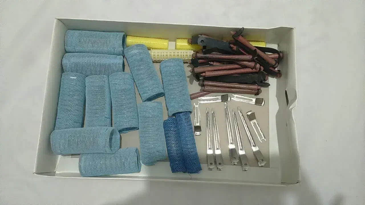 بیگودی فنری توری - پلاستیکی و کشی+ گیره مو استیل|آرایشگاه و سالن‌های زیبایی|پرند, فاز ۲|دیوار