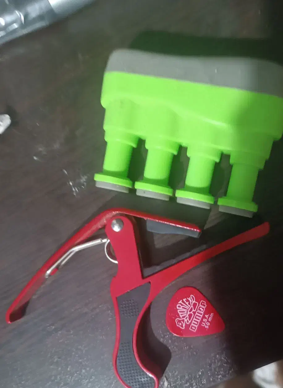 گیتار با کاور سالم|گیتار، بیس، امپلیفایر|بیرجند, |دیوار