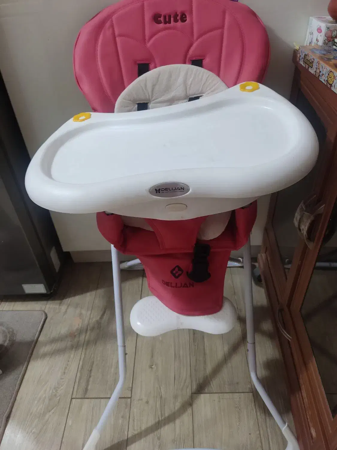 صندلی غذا|تخت و صندلی بچه|تهران, کوی بیمه|دیوار