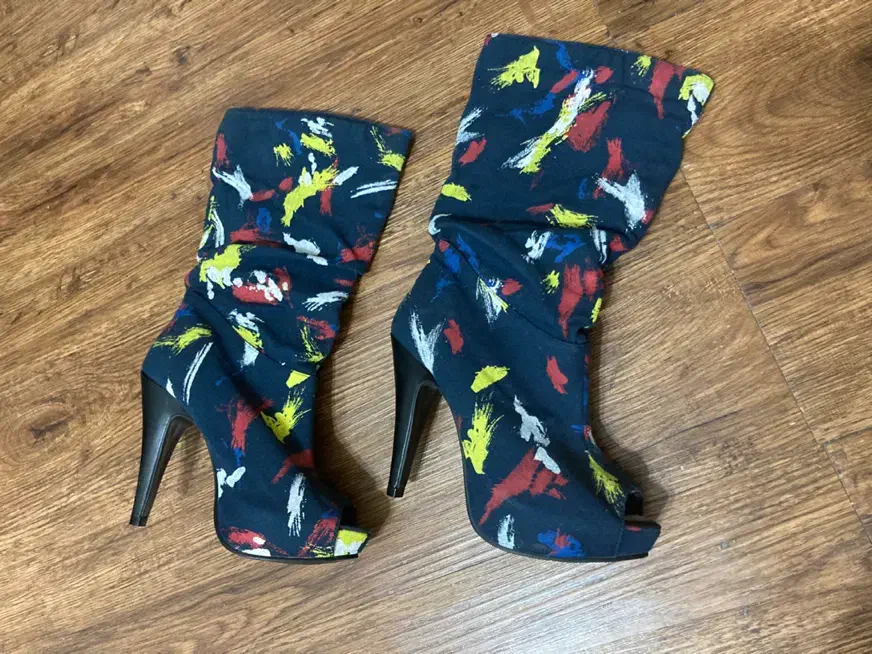 بوت خارجی نو نو نو|کیف، کفش، کمربند|شیراز, شهرک ایثار|دیوار