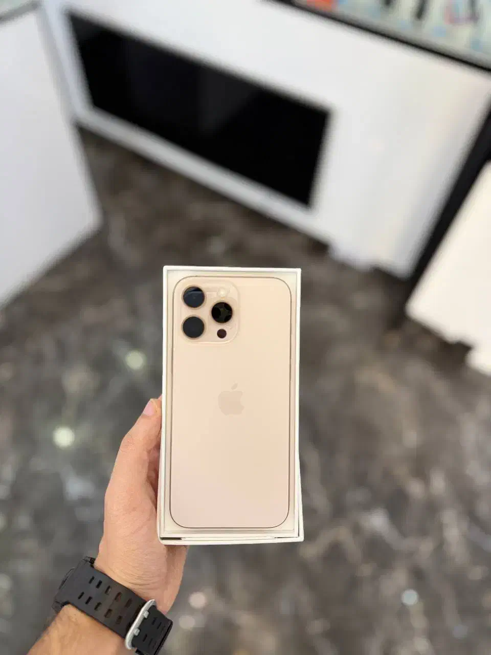 iphone 16pro نقدو اقساط چکی و بازنشستگی بلند مدت|موبایل|کرج, گوهردشت|دیوار