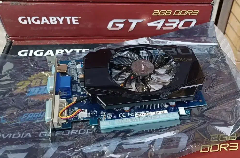 کارت گرافیک 2GB DDR3 GT430 GIGABYTE|قطعات و لوازم جانبی رایانه|شیراز, شهرک پرواز|دیوار