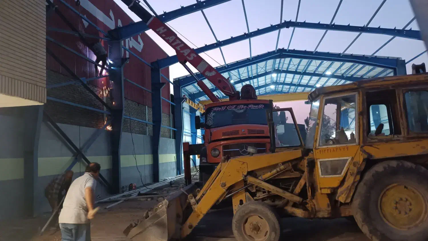 جرثقیل15تن نصب و جابجایی دستگاه صنعتی|خدمات حمل و نقل|خمینیشهر, |دیوار