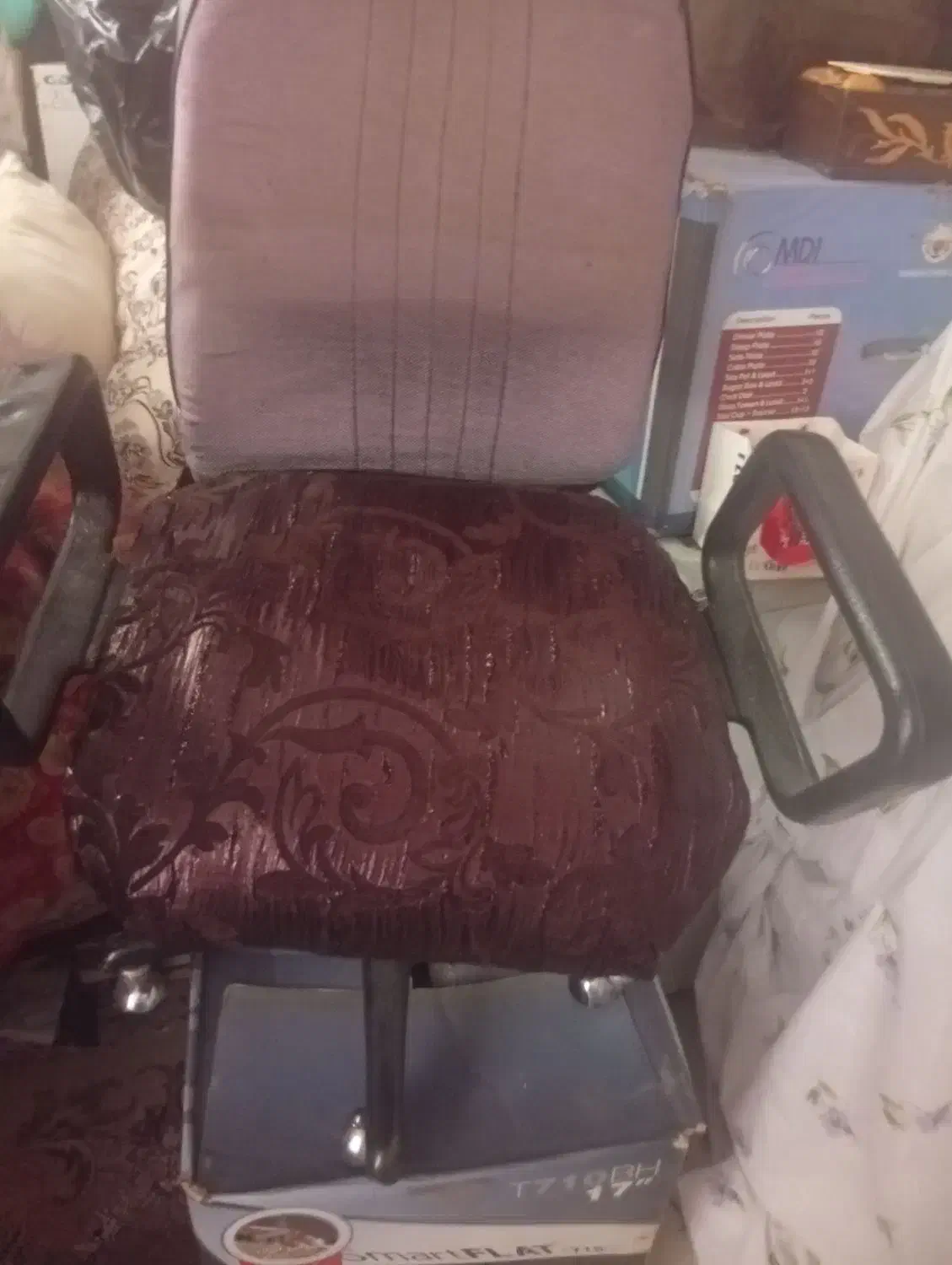 صندلی گردون|صندلی و نیمکت|زنجان, |دیوار