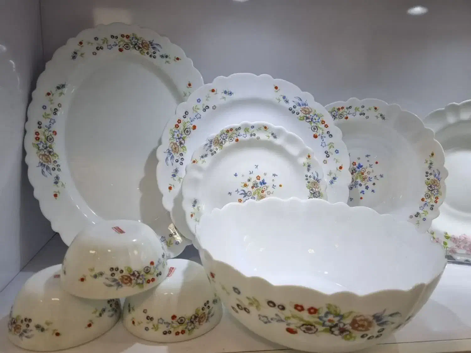 سرویس غذا خوری ارکوپال ویکتوریا گرد|ظروف سرو و پذیرایی|اصفهان, سنبلستان|دیوار