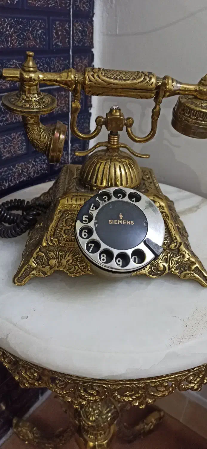 میز تلفن برنز به همراه تلفن برنز|میز تلفن|زنجان, |دیوار