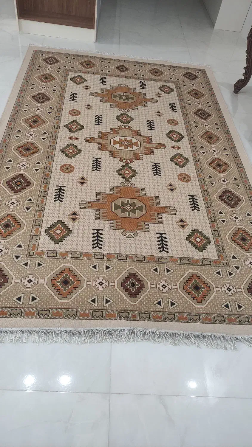 ۶ متری|گلیم، جاجیم، گبه|پرند, فاز ۵|دیوار