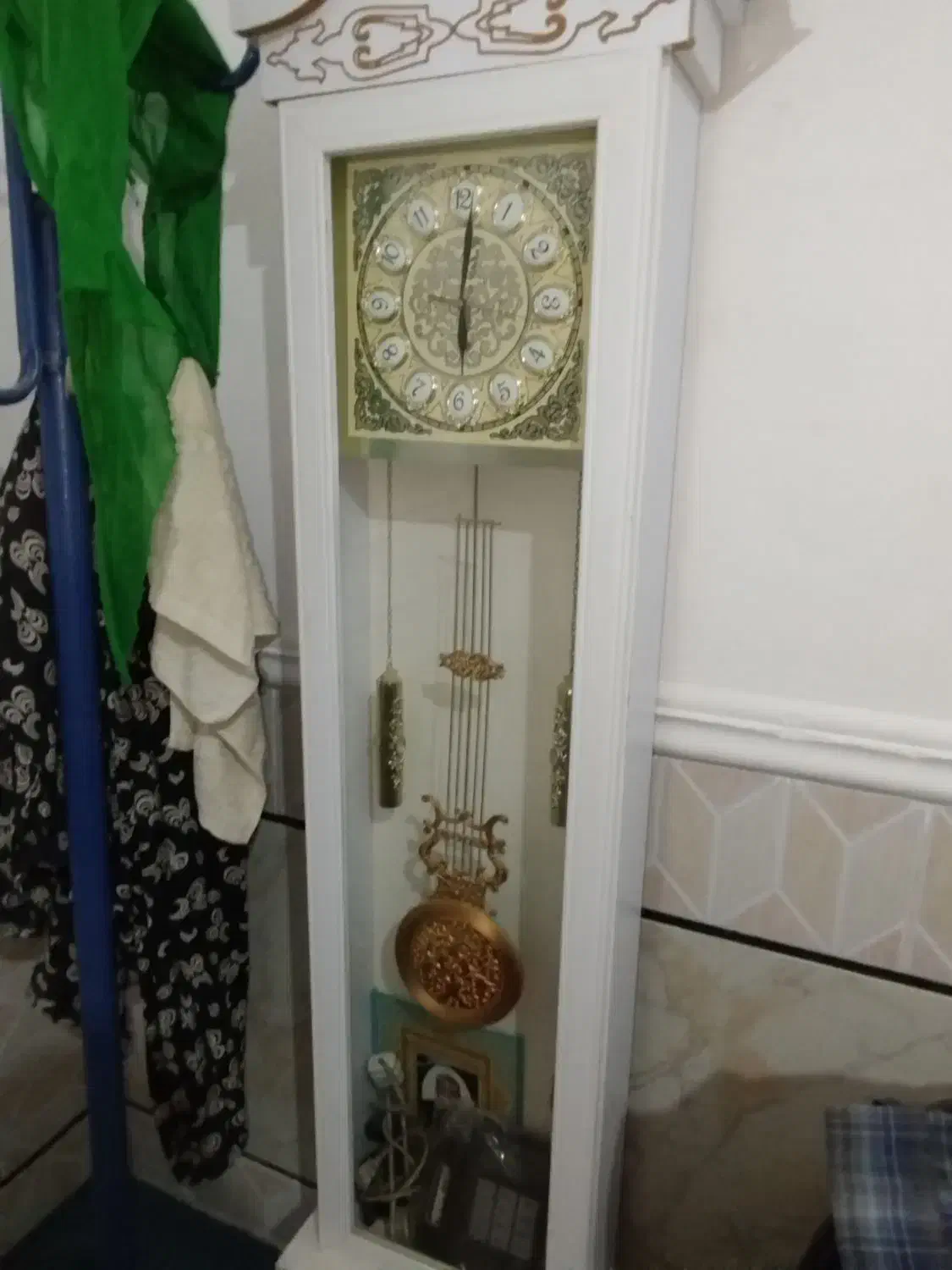 ساعت سالم و نو|ساعت|زابل, |دیوار