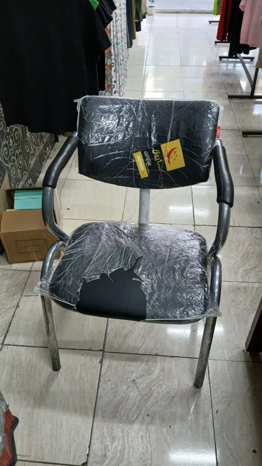 فروش لوازم لباس فروشی|فروشگاه و مغازه|اردبیل, |دیوار