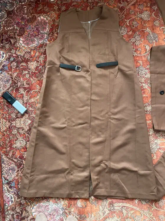 لباس|لباس|مشهد, شریف|دیوار