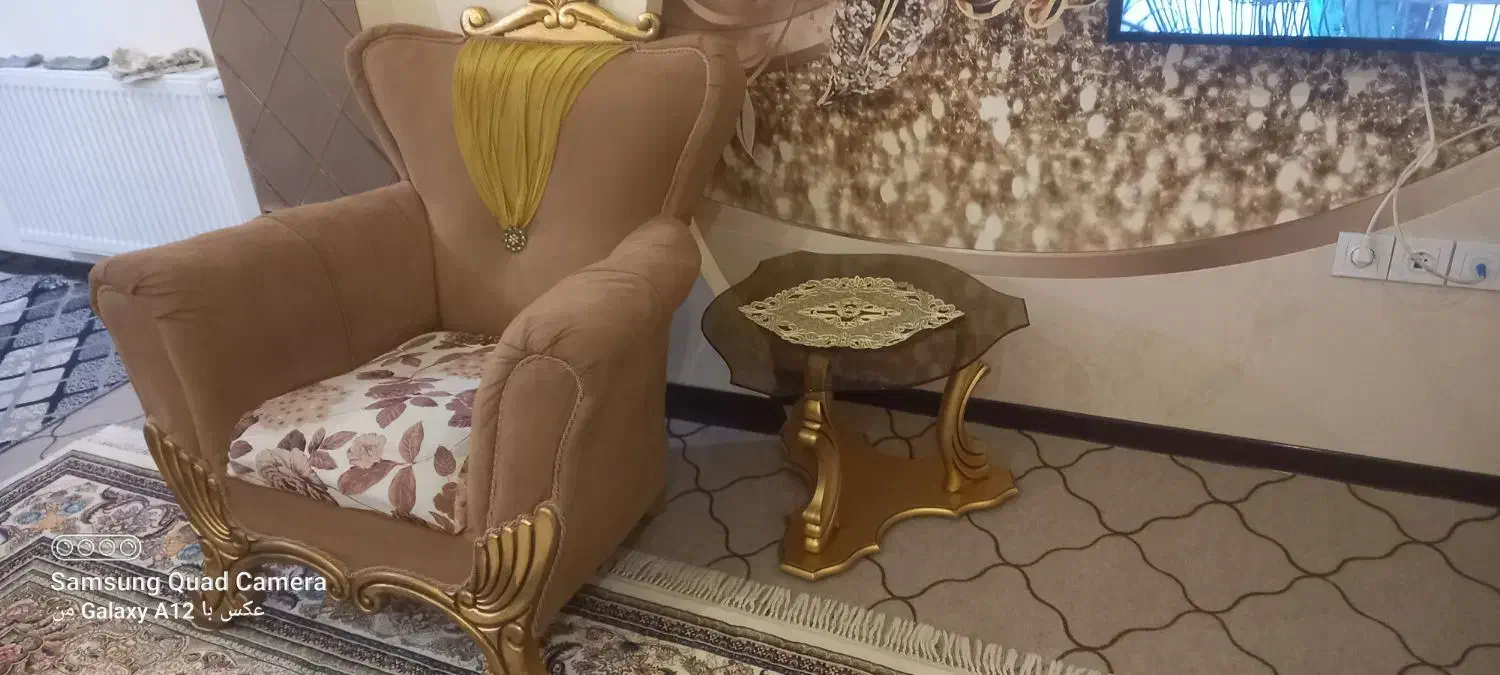 فروش مبل نیمه سلطنتی|مبلمان خانگی و میز عسلی|شیروان (خراسان), |دیوار