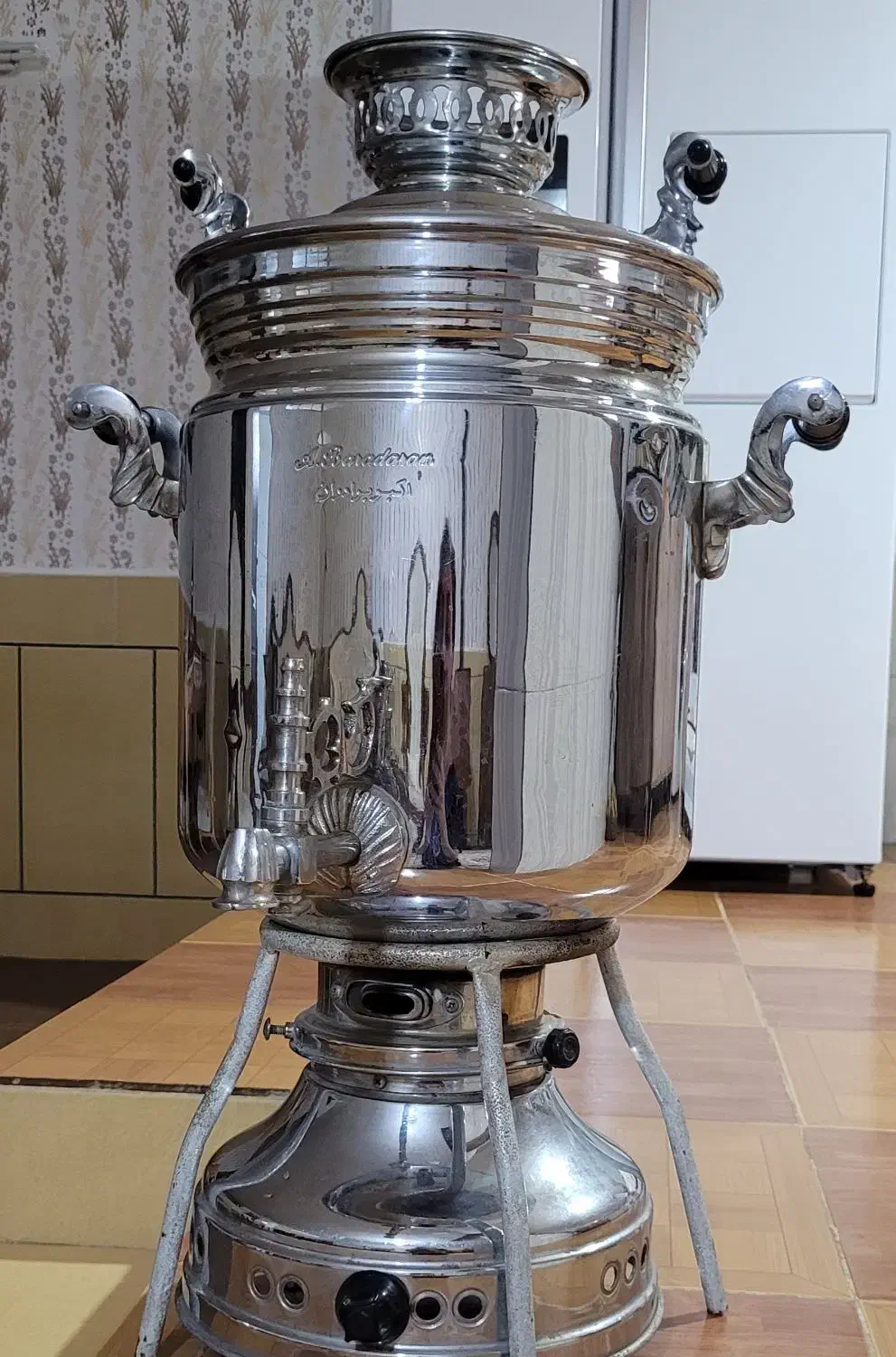 سماور گازی اصل  اکبر برادران ۳۰ لیتری|سماور، چای‌ساز، قهوه‌ساز|خرم‌آباد, |دیوار