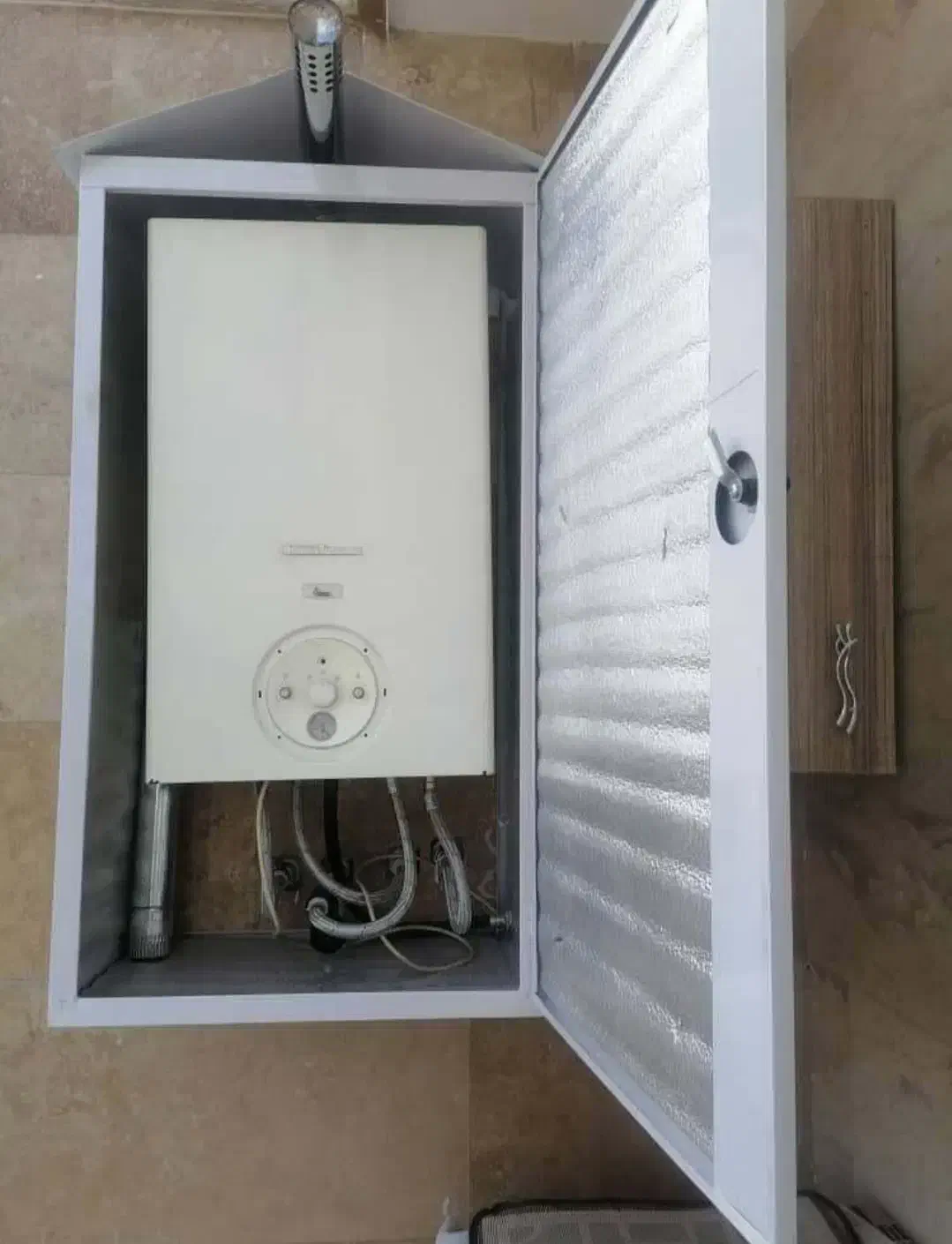 کاور محافظ پکیج شرکتی|آبگرمکن، پکیج، شوفاژ|بروجرد, |دیوار