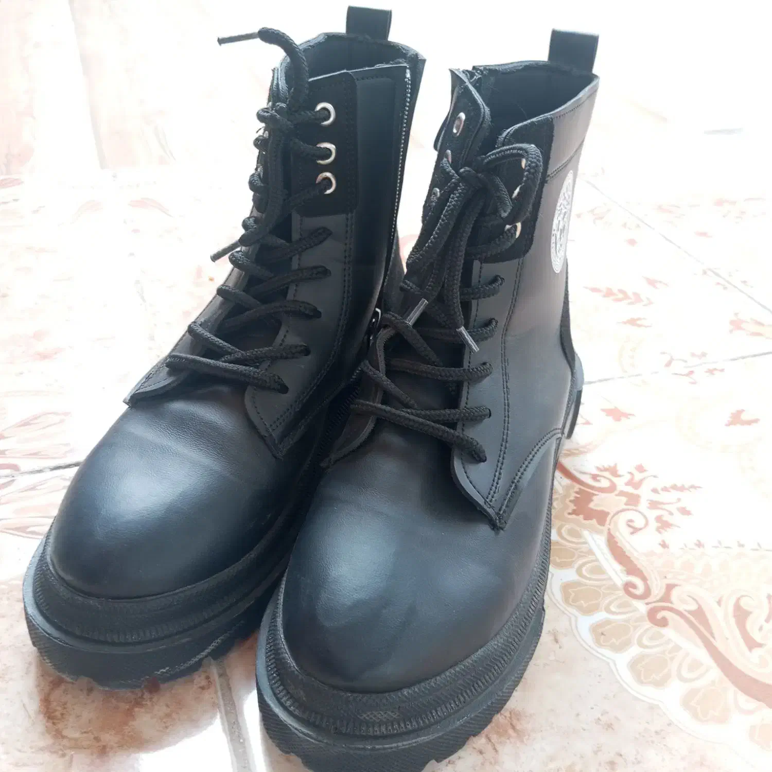 نیم بوت و کفش کلاسیک|کیف، کفش، کمربند|گرگان, |دیوار