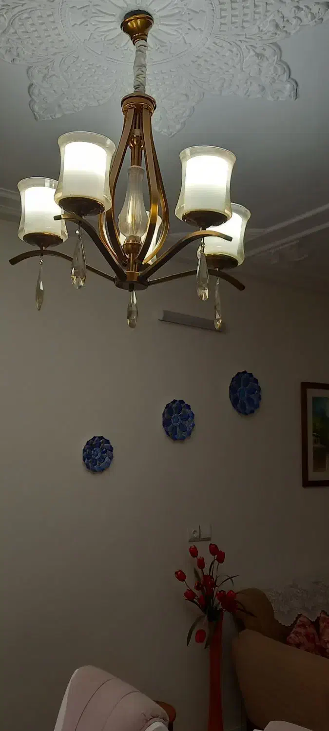 لوستر طلایی|لوستر و چراغ آویز|شاهین‌شهر, مخابرات (شهید بهشتی)|دیوار