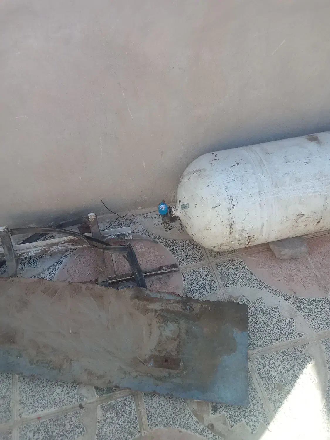 کپسول سی انجی ماشین پیکان وانت|قطعات یدکی و لوازم جانبی|درب بهشت, |دیوار