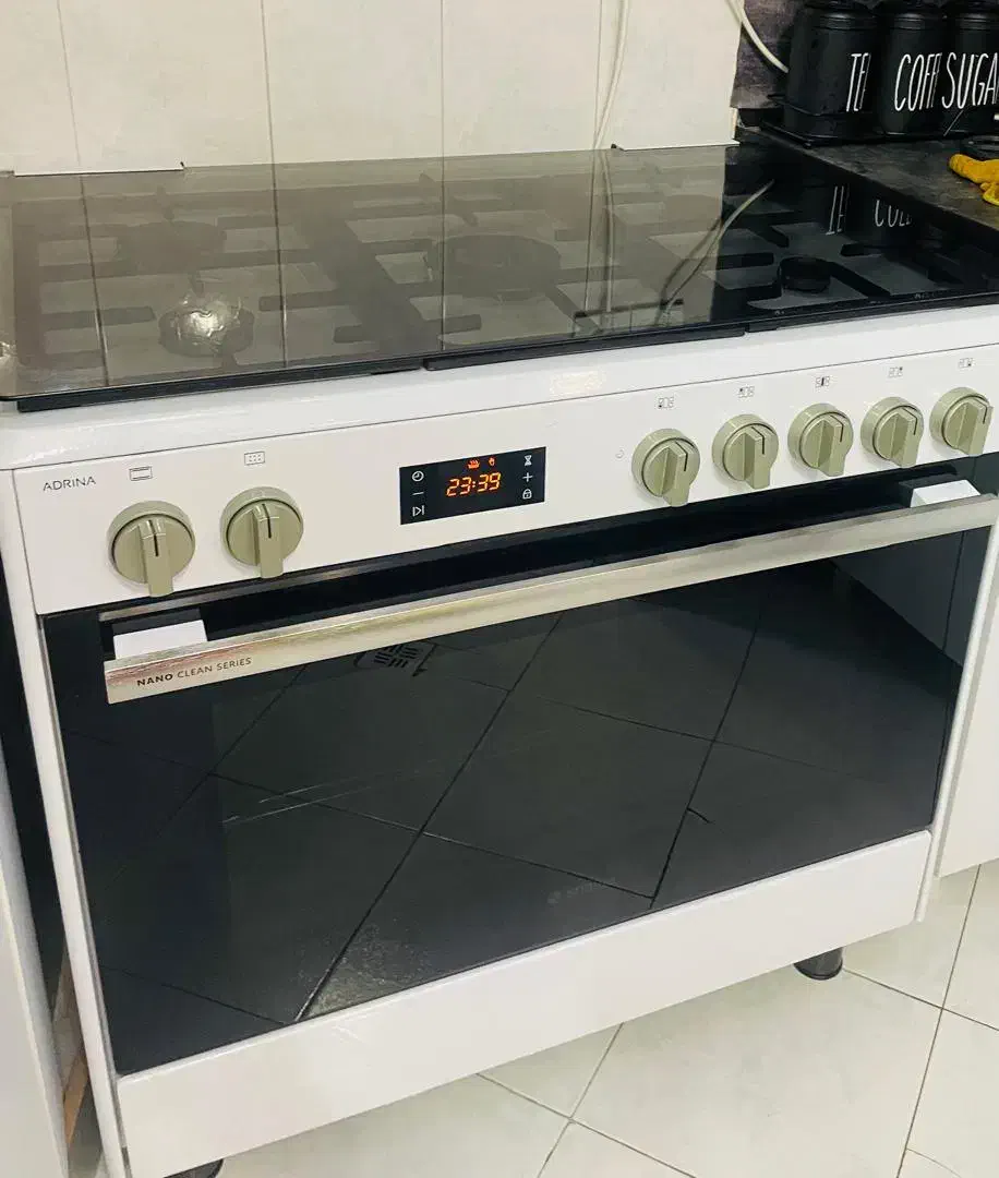 گاز اسنوا در حد نو ۱ سال کارکرد|اجاق گاز و لوازم برقی پخت‌وپز|تهران, سازمان برنامه جنوبی|دیوار