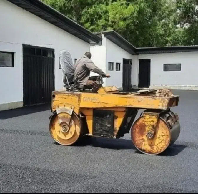 آسفالتمحوطه سازی اکیپ آسفالت/ایزوگام/تراشهغلطک|خدمات پیشه و مهارت|کرج, باغستان|دیوار