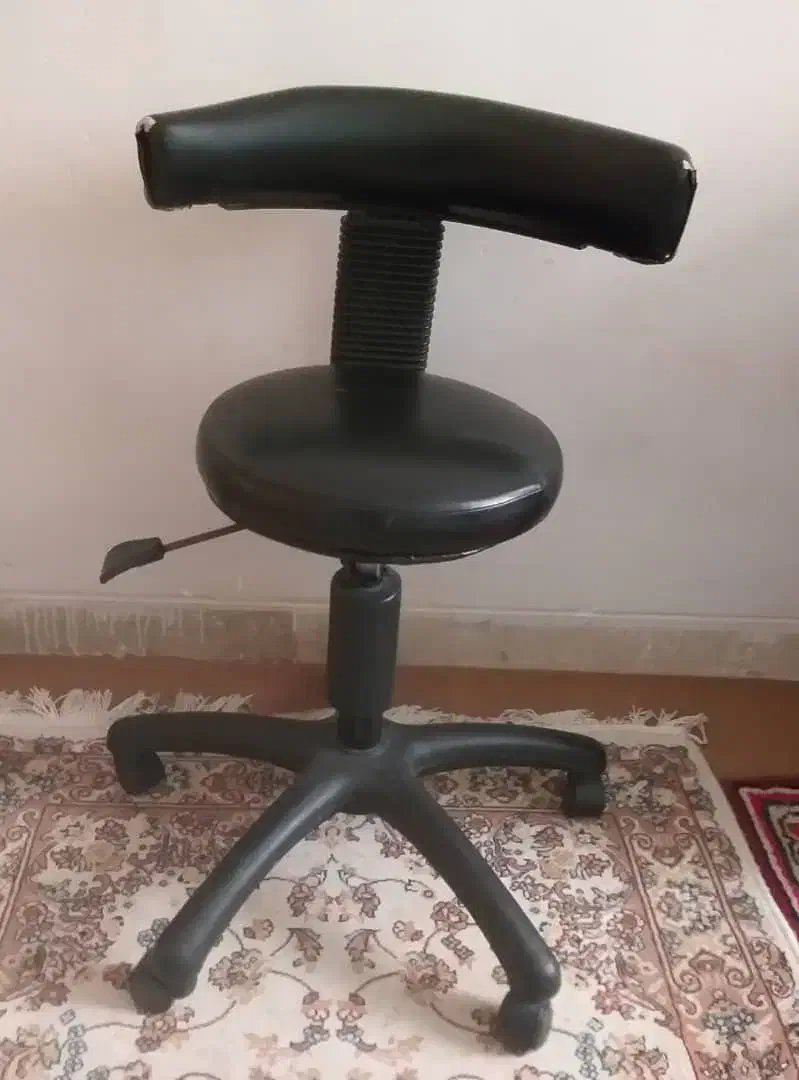 فروش صندلی و سرشور سالن زیبایی|آرایشگاه و سالن‌های زیبایی|صدرا-فارس, فاز ۱|دیوار