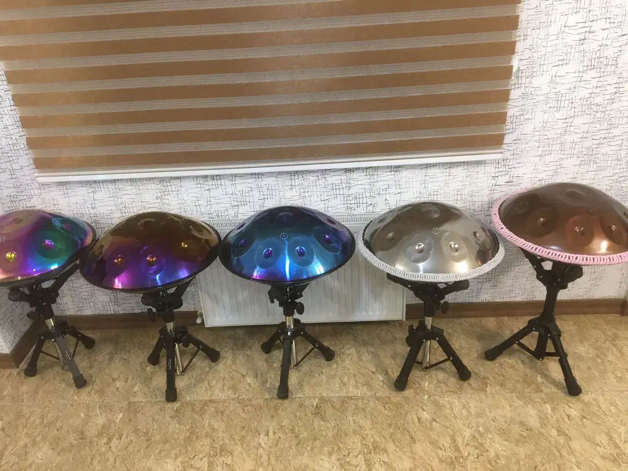 هنگدرام|درام و پرکاشن|کرج, برغان|دیوار