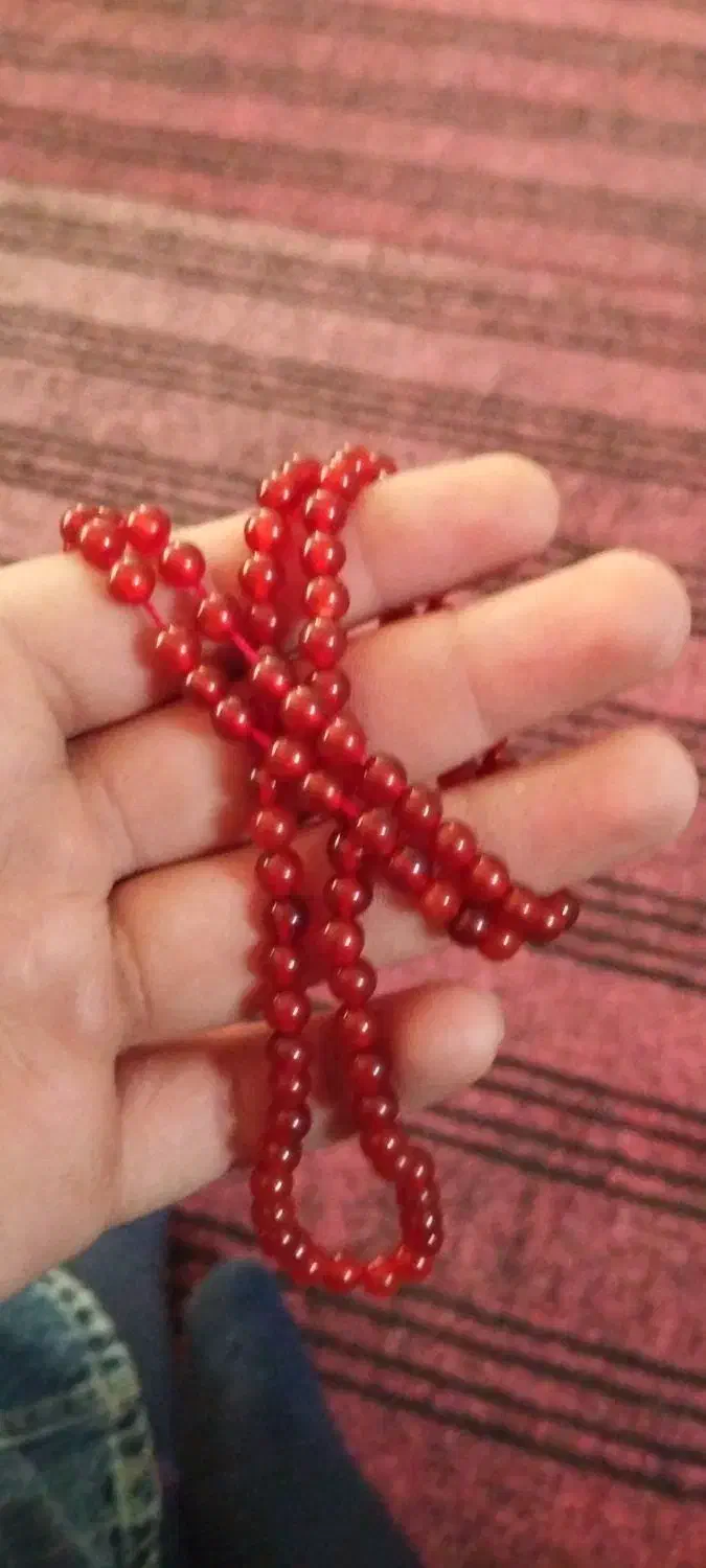 تسبیح عقیق|کلکسیون اشیاء عتیقه|بهار, |دیوار