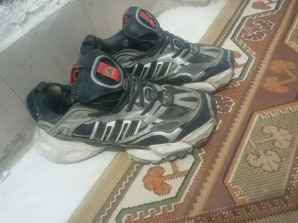 کتونی آدیداس اورجینال|کیف، کفش، کمربند|پاکدشت, شهرک امام رضا|دیوار