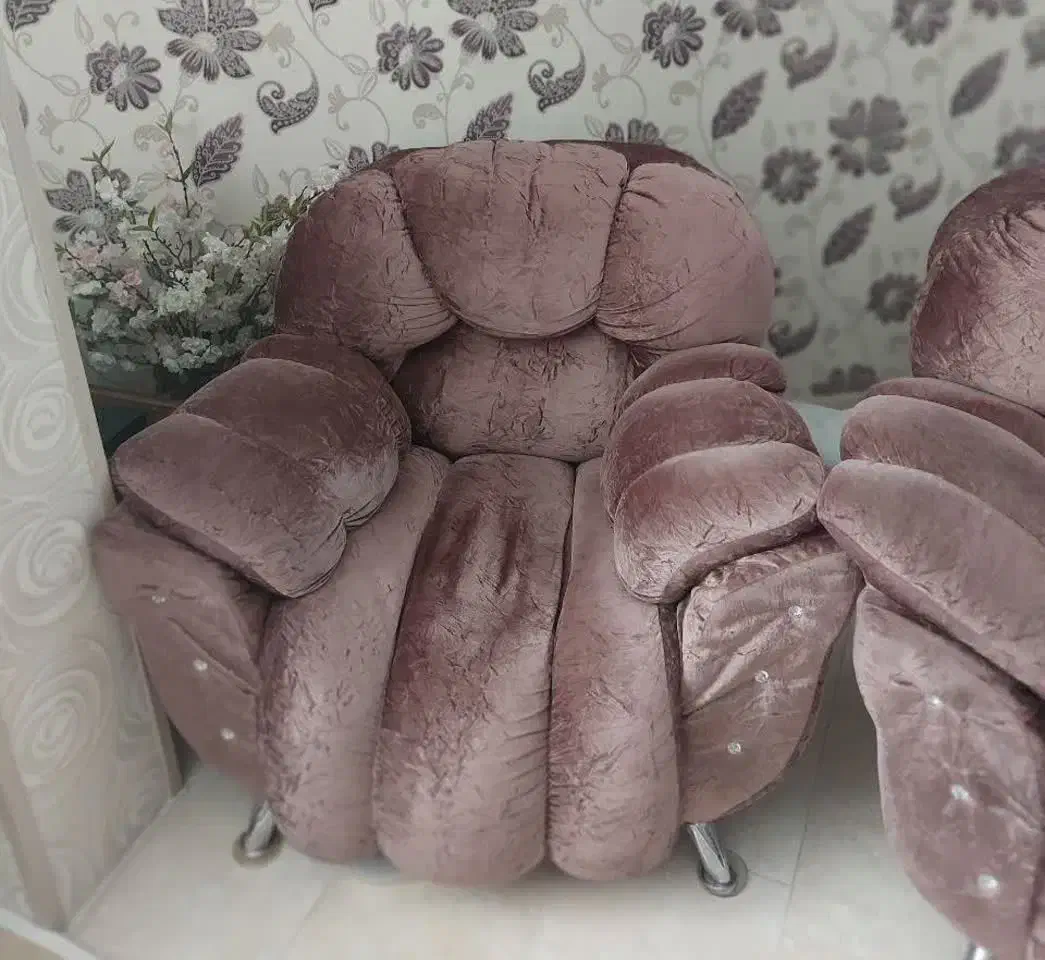 مبل ۴ نفره|مبلمان خانگی و میز عسلی|مشهد, بهاران|دیوار