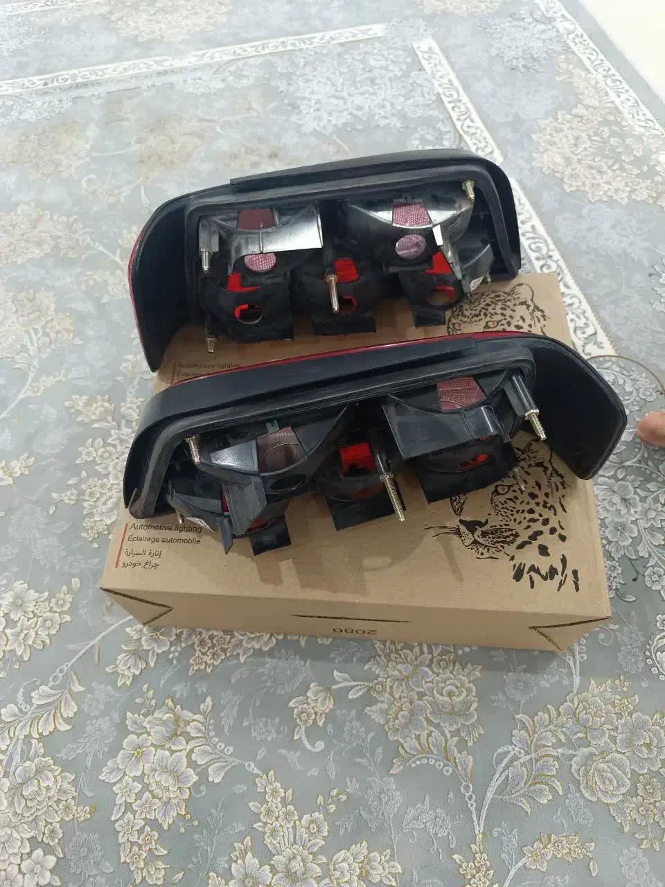 چراغ خطر عقب پژو پارس نو زیر صفری|قطعات یدکی و لوازم جانبی|ساوه, |دیوار