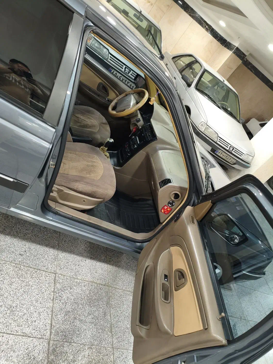 پژو ۴۰۵ مدل ۹۸|خودرو سواری و وانت|تهران, شهرک شریعتی|دیوار