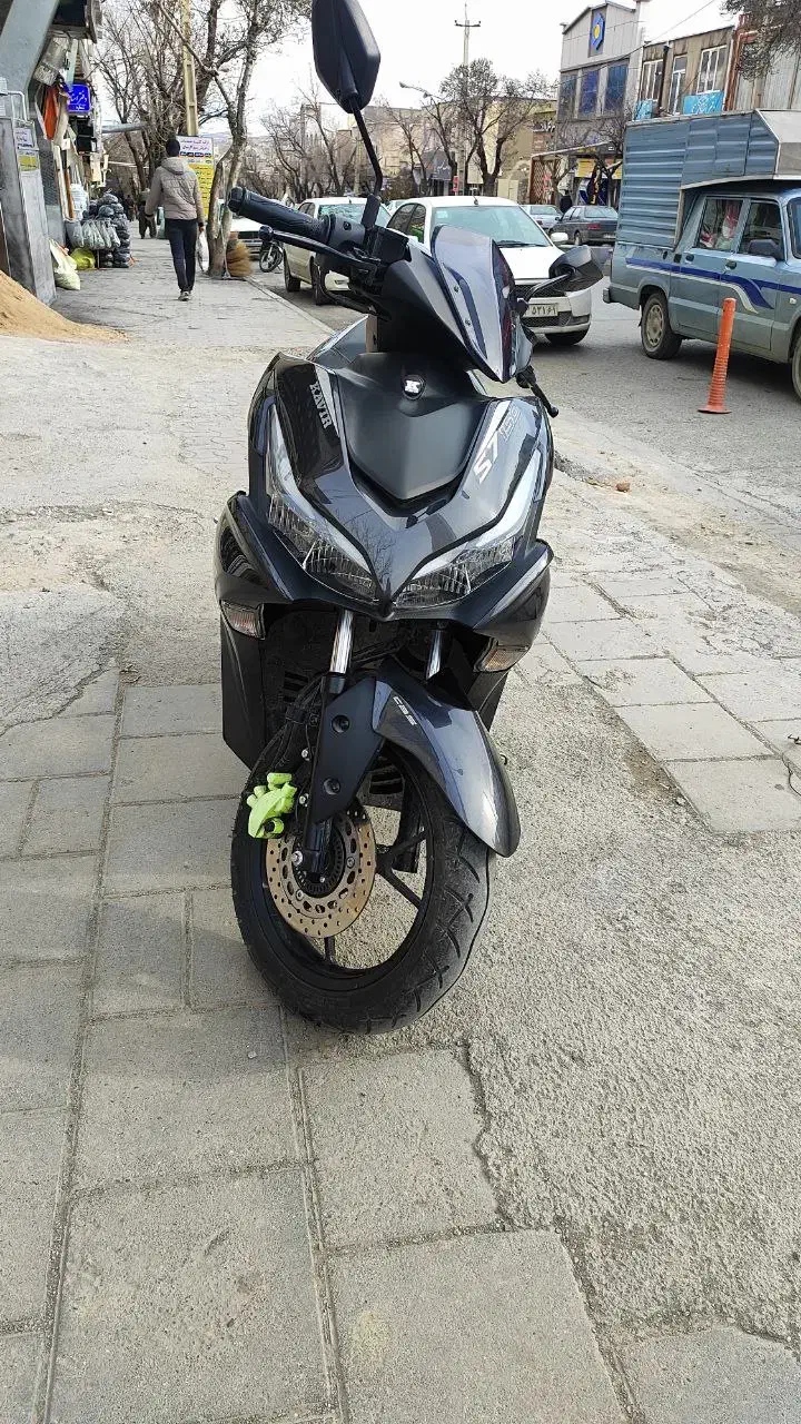 فروش موتور آیروکس ۱۵۰|موتورسیکلت|سقز, |دیوار