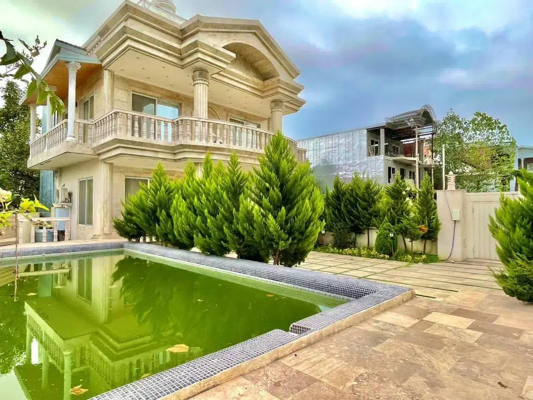 کاخ ویلا استخردار با روف گاردن//سندششدانگی|فروش خانه و ویلا|جاجرود, |دیوار