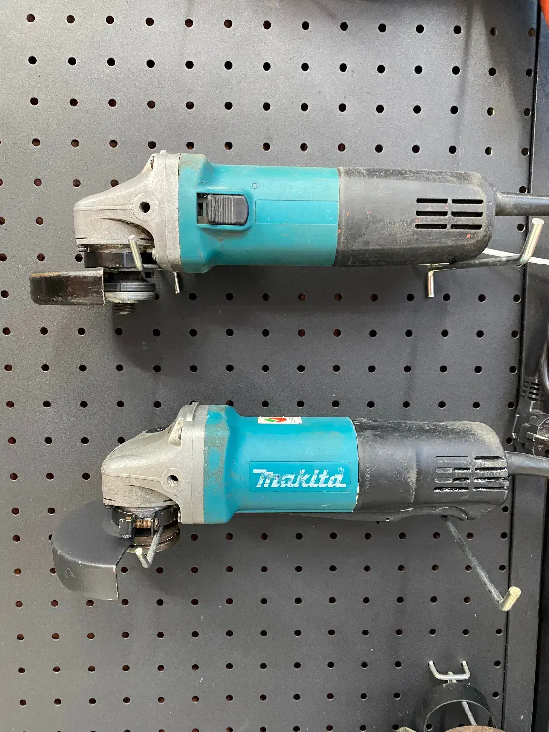 مینی فرز ۸۴۰ وات ماکیتای اصلی|ابزارآلات|تهران, جمال‌زاده|دیوار