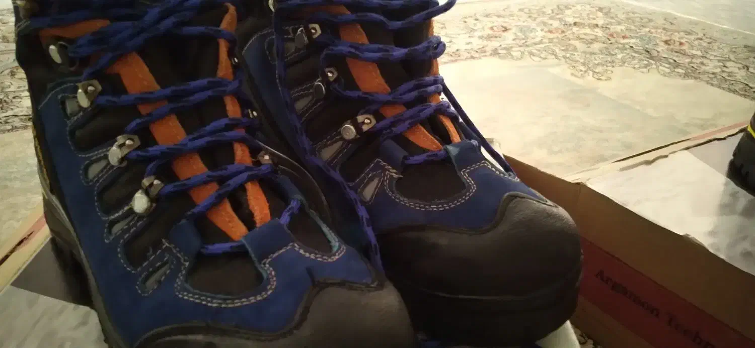 کتونی کوهنوردی آرگامون|کوهنوردی و کمپینگ|کرج, اصفهانی‌ها|دیوار