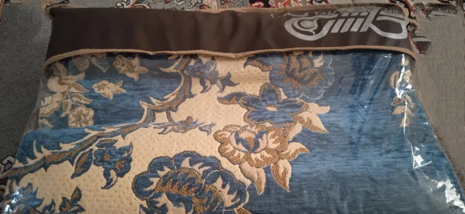 روفرشی مخمل نو|روفرشی|نیشابور, گنبد سبز|دیوار