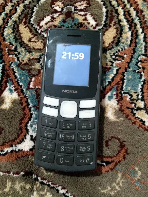 گوشی ساده نوکیا قاپش شکسته باتریم لازم داره|موبایل|فیروزآباد, |دیوار