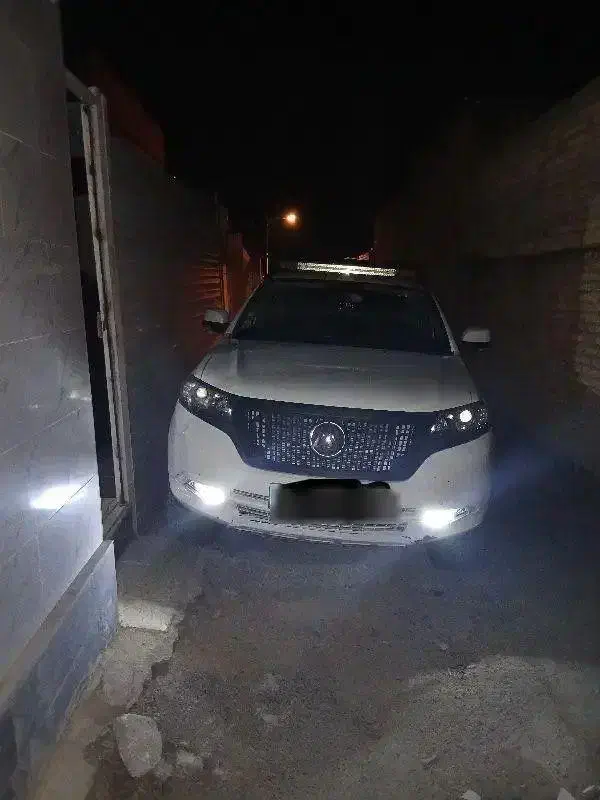 معاوضه کلوت مدل ۴۰۲ اتومات|خودرو سواری و وانت|شهرکرد, |دیوار