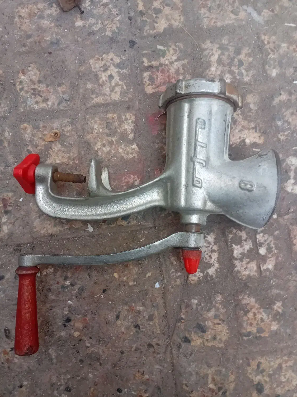 آبغوره گیری دستی|خردکن، آسیاب، غذاساز|اصفهان, باتون|دیوار