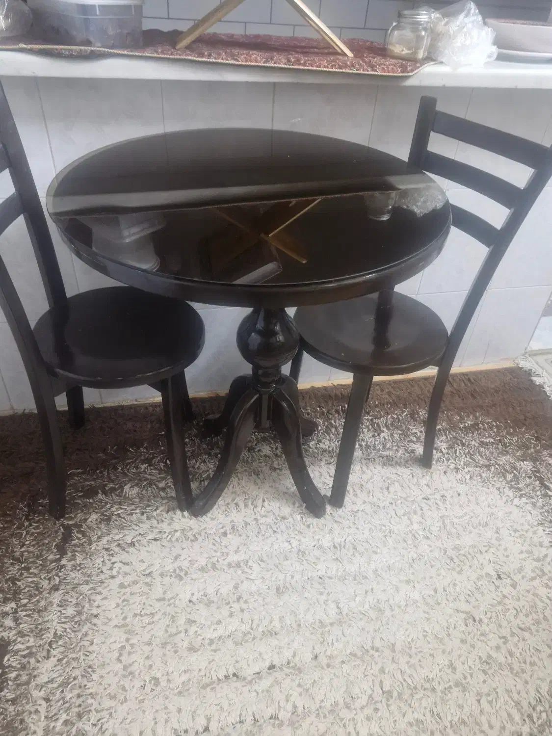 میزغذاخوری دو نفره چوبی محکم و سالم|میز و صندلی غذاخوری|ساوه, |دیوار