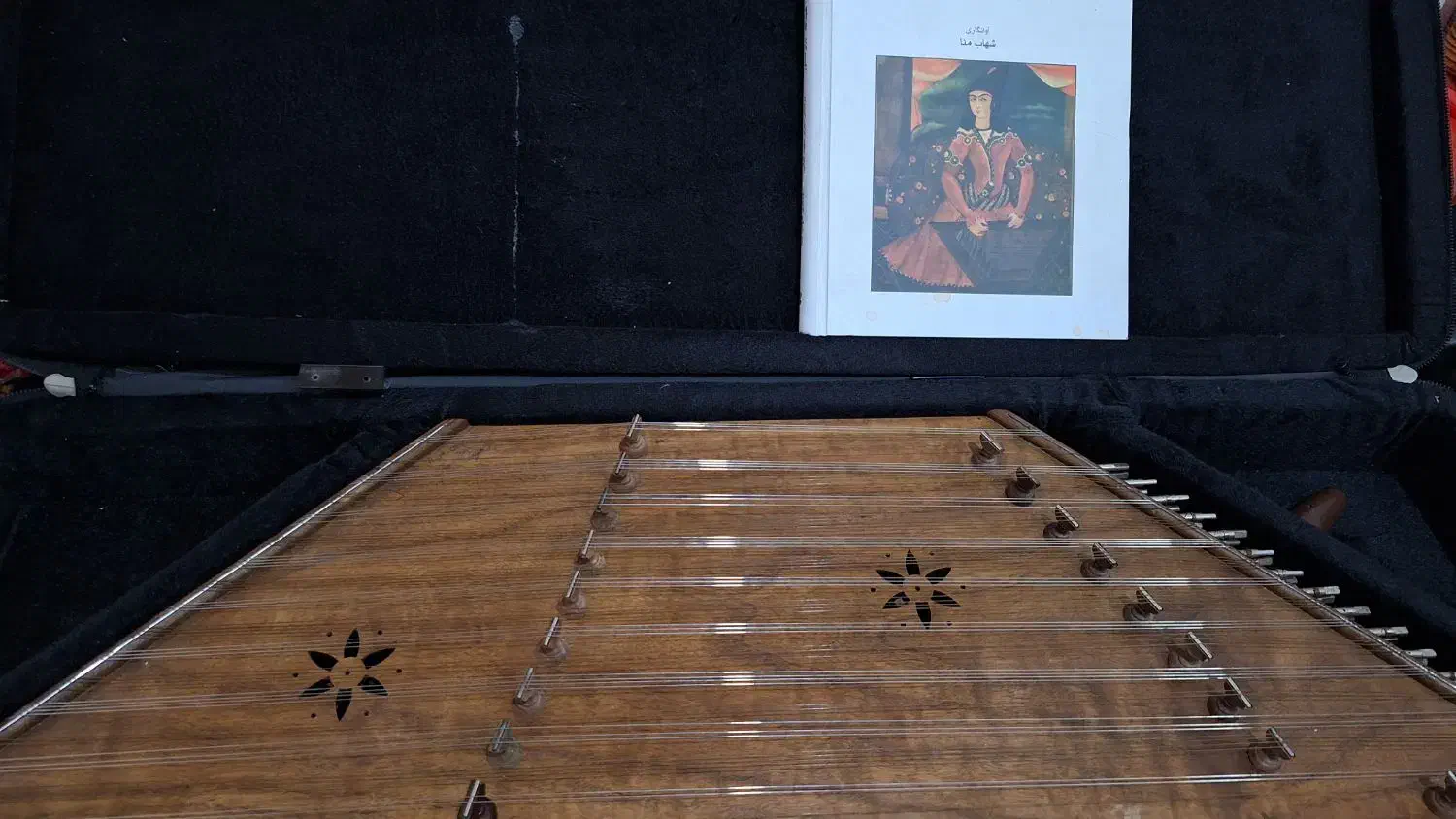 سنتور خوش رنگ|سازهای سنتی|بوشهر, |دیوار